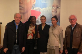 Les Frères Dardenne et l’actrice principale Joely Mbundu Photo